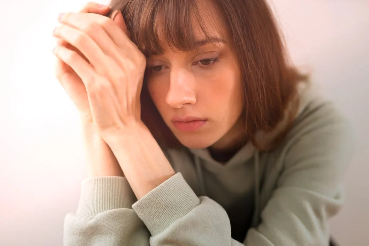 Симптомы тдр У девушки депрессивное состояние